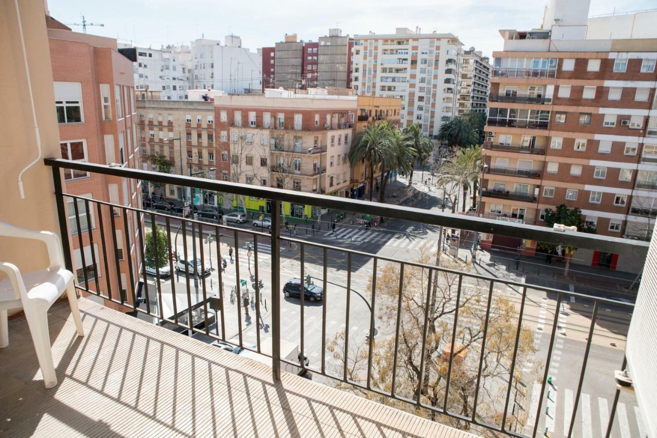 Luminoso Piso + Balcon En Valencia Apartment Екстериор снимка